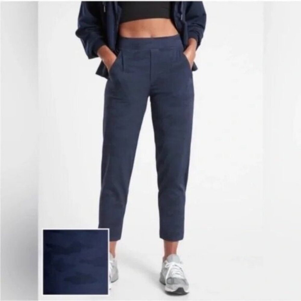 Athleta Size 12 Brooklyn Ankle Pant Blue Camo